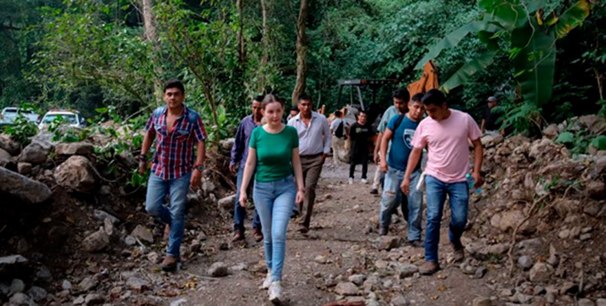 Logra Zacayo salvar su obra