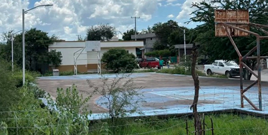 El Barrio Estrena Cancha