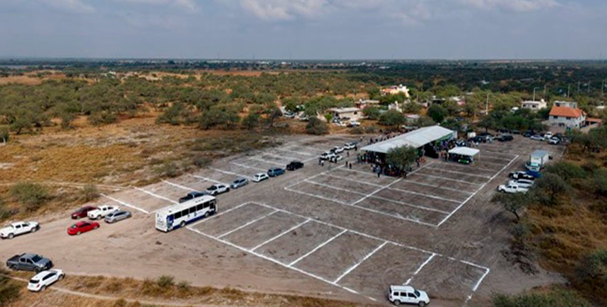 Reciben lotes en Zona Media