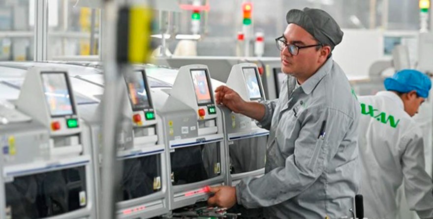 SUBEN HORAS LABORADAS EN LAS MANUFACTURERAS