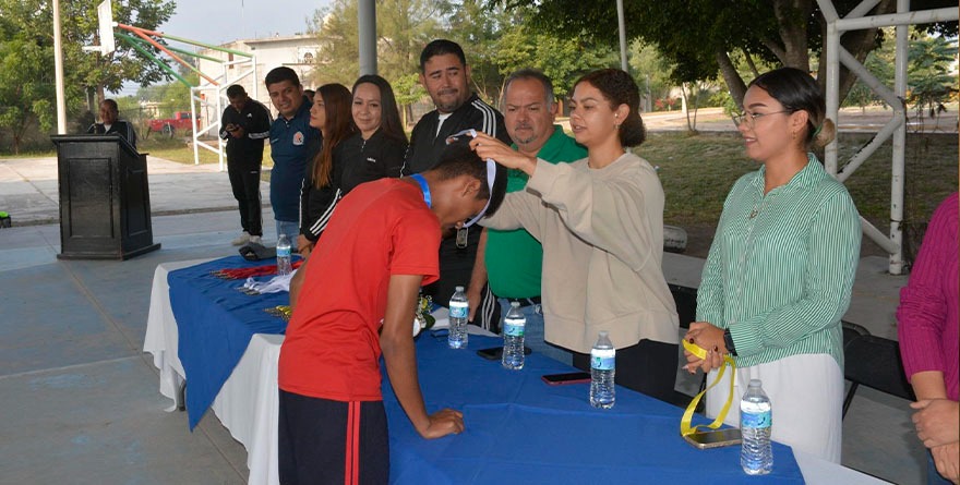 Comienza el show deportivo
