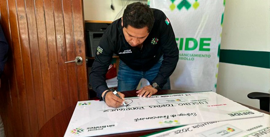 FINANCIA TAMBIÉN A COMERCIANTES