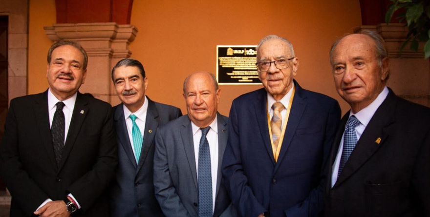 Reprueba año la UASLP con despilfarro y abandono