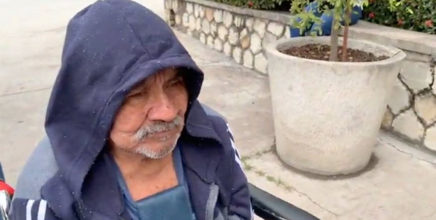 Abuelito de 81 años termina en la calle