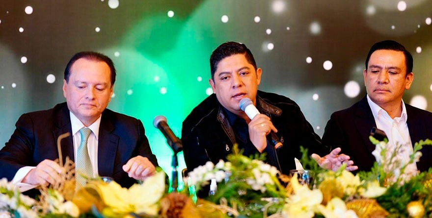 RICARDO GALLARDO AGRADECE A SECTOR NOTARIAL APOYO A FAMILIAS POTOSINAS