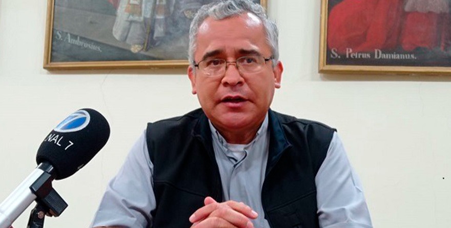 Vocero revienta por aguinaldazos