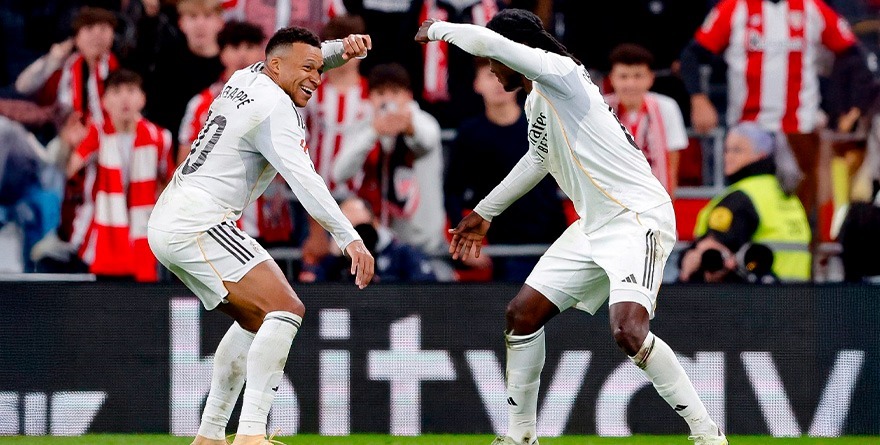Mbappé brilla, Real Madrid vence