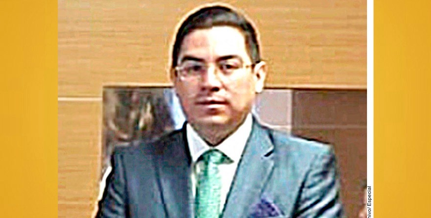 QUITAN VISA A JEFE ANTIHUACHICOL DE ADUANAS