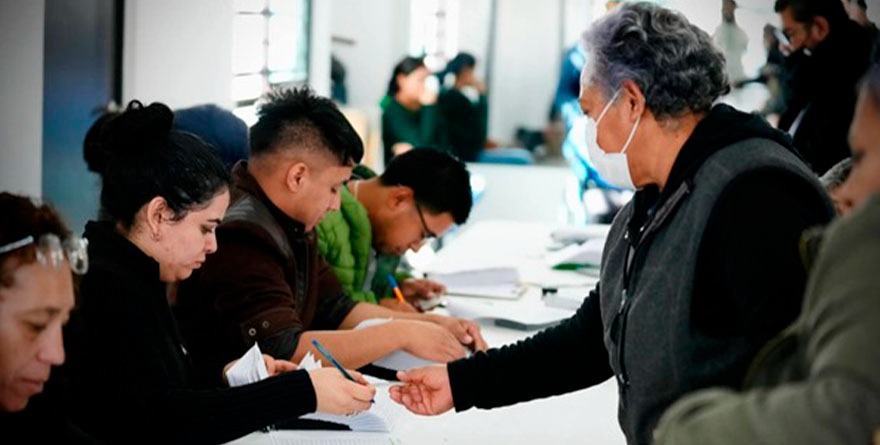 Apoyo constante a adultos mayores
