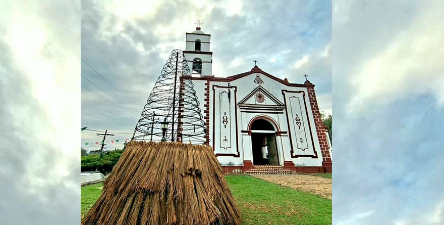 INSTALAN LA NAVIDAD
