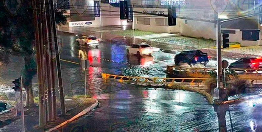 Lluvias en Capital revelan fallas viales