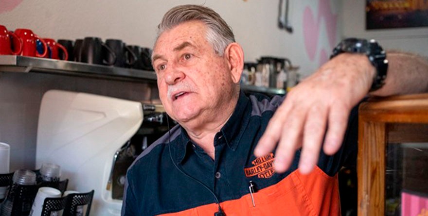 Reabren café tras desalojo