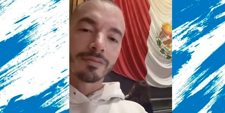 J Balvin va con La Morenita