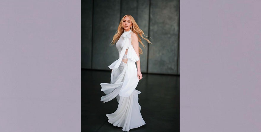 Lindsay Lohan se pone amarilla