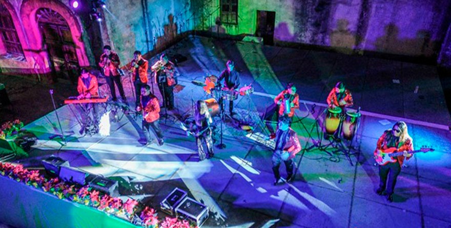 Xilitla, una fiesta de luz y tradición