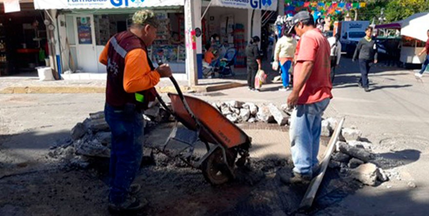 Bacheo no convence a vecinos