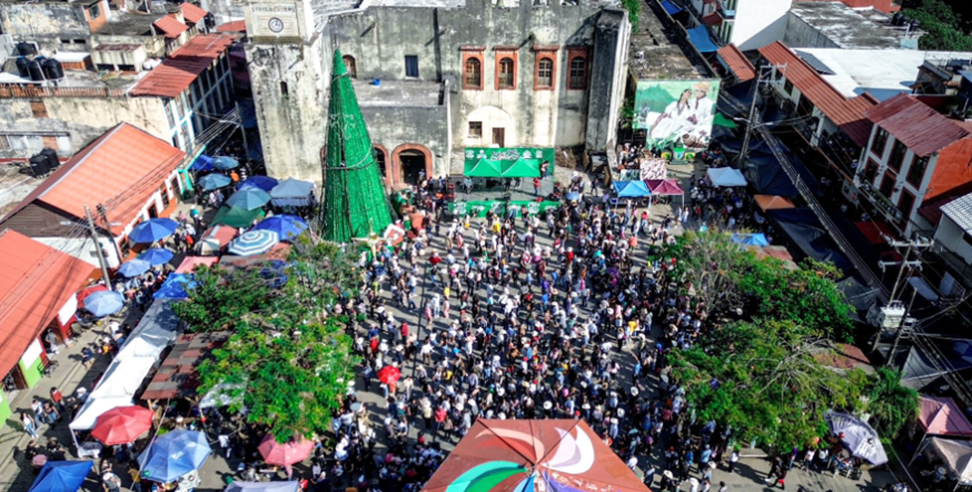 Cierra Xilitla con 832 domingos de huapango