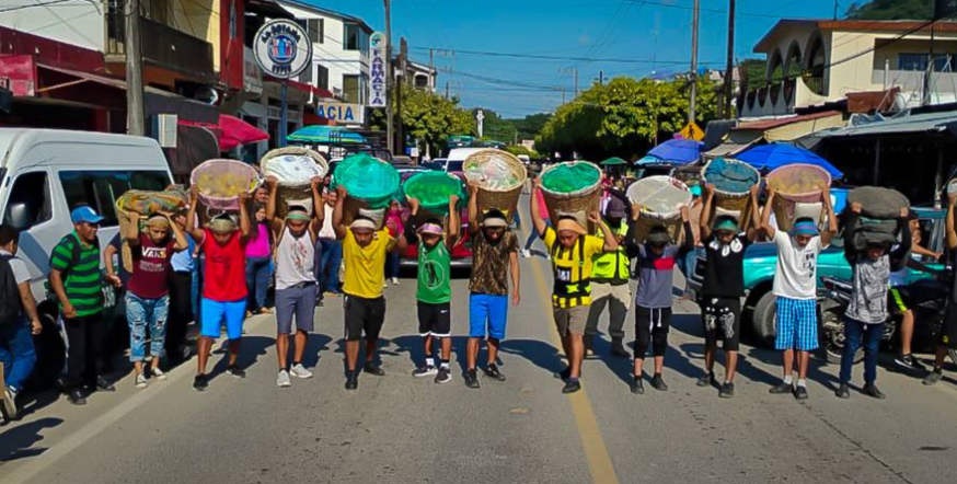 Lucen su resistencia en carrera de colotes