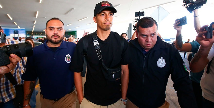 ÁNGEL SEPÚLVEDA LLEGA A CHIVAS