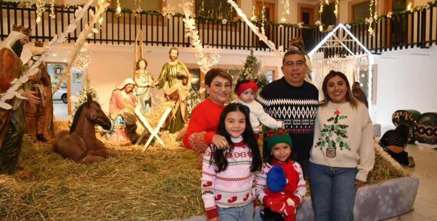 Envía mensaje navideño de prosperidad