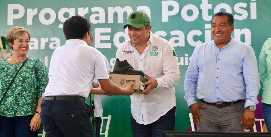 IMPULSA RICARDO GALLARDO APOYO SIN LÍMITES A ESTUDIANTES EN SLP