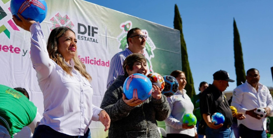 DIF lleva apoyos a Santa Rita