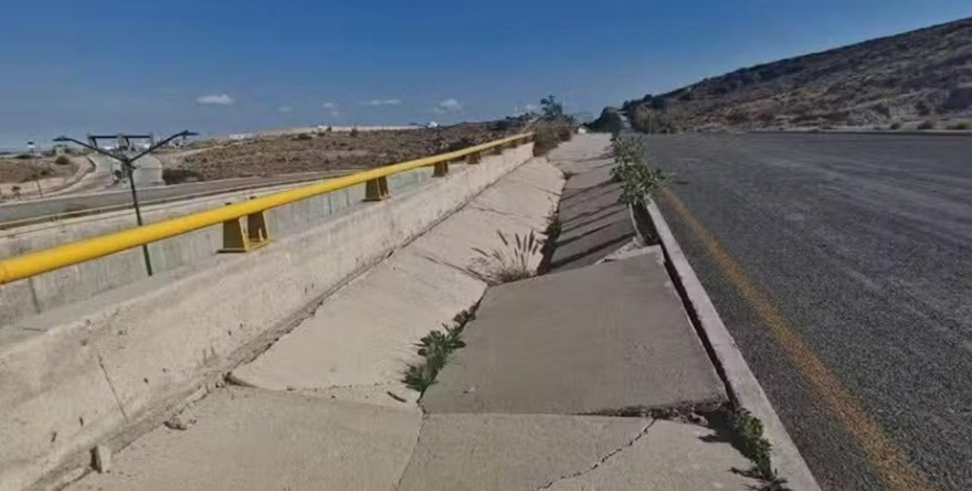 Hundimientos preocupan en la Vía Alterna