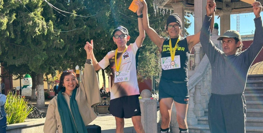 Charcas corre hacia el 2026