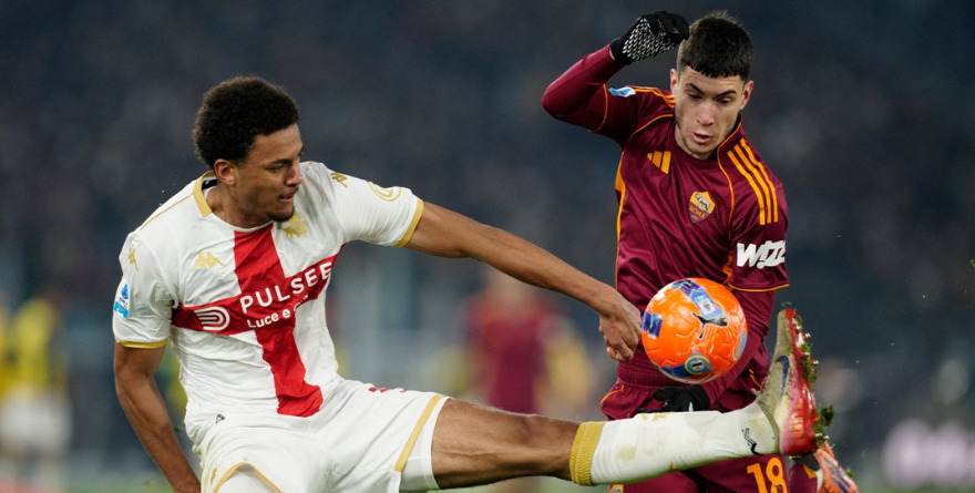 ROMA GOLEA AL GENOA CON JOHAN VÁSQUEZ COMO CAPITÁN