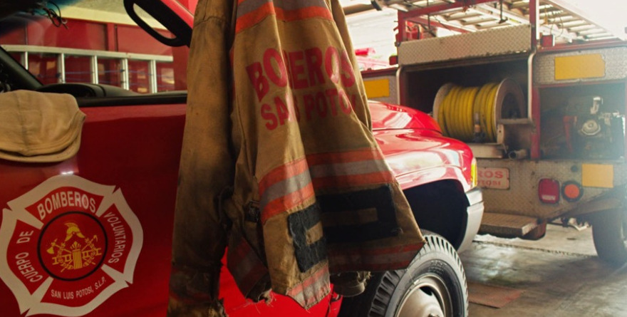 Bomberos controlan incendio en Matamoros