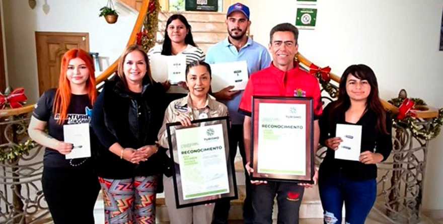 Certifican a guías