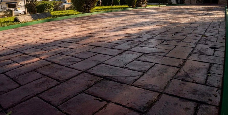 Andador renueva Plaza Principal