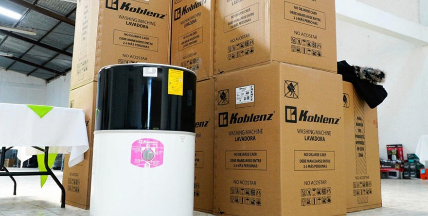 Apoyos que llegan a Estación Catorce