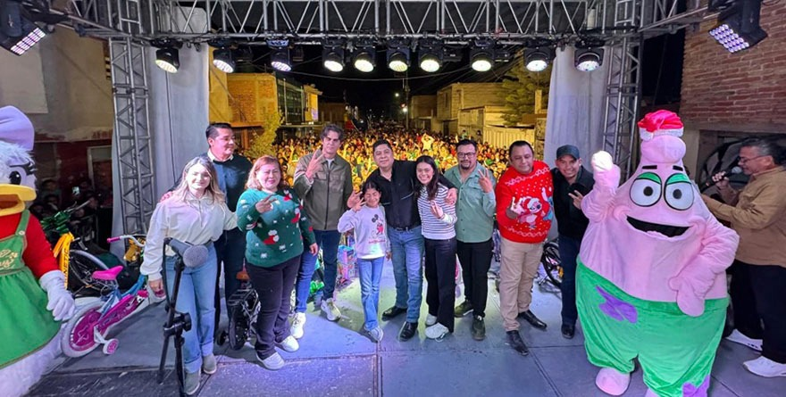 Llevan apoyos a Ponciano Arriaga