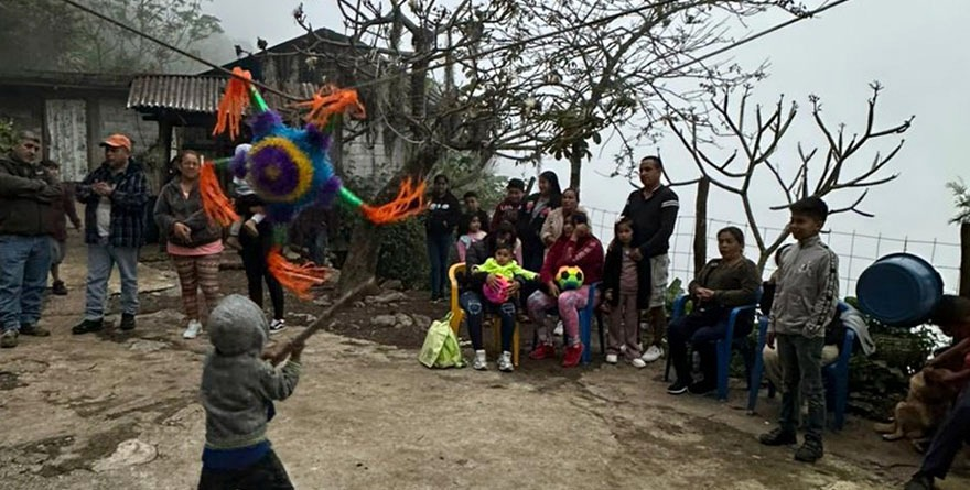 FRÍO Y PIÑATAS