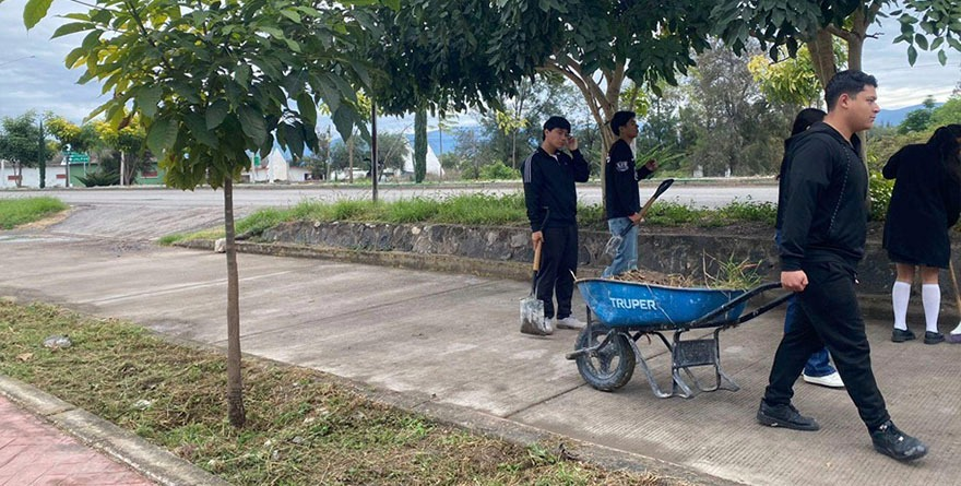 Limpieza con ganas y compromiso