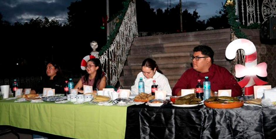 Los tamales se coronan en Cerritos