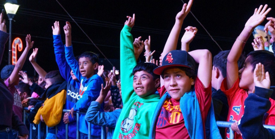 Estación Catorce enciende la Navidad