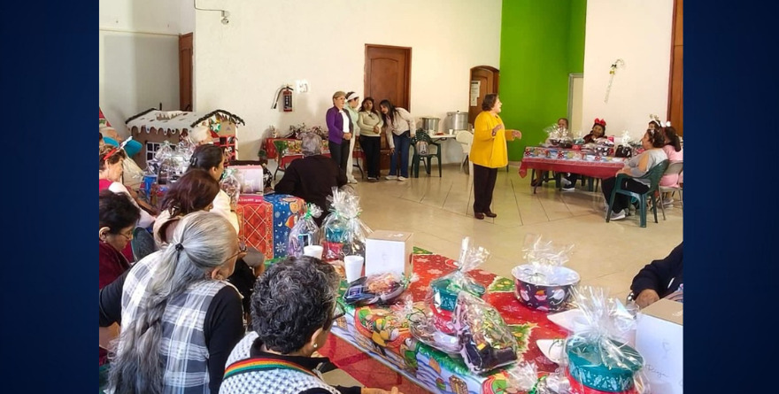DIF Soledad celebra posada con Club Hilos de Plata