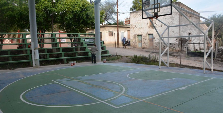 San Ciro de Acosta renueva su cancha