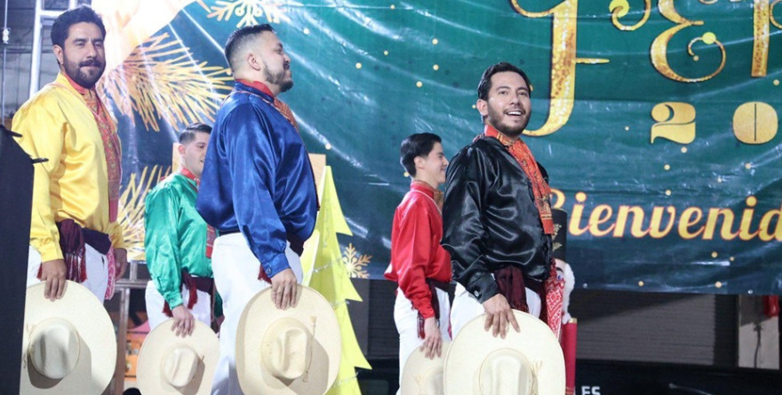 Noche mexicana que puso a cantar a Cerritos