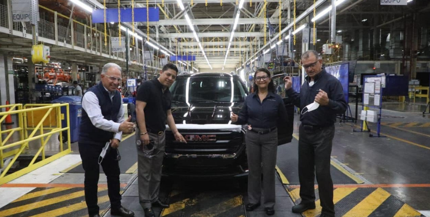 SIN LÍMITES, EL CRECIMIENTO DE LA ACTIVIDAD INDUSTRIAL