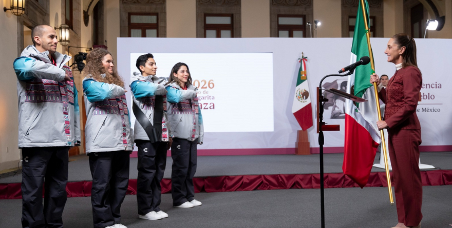 ABANDERAN A LA DELEGACIÓN MEXICANA OLÍMPICA DE INVIERNO