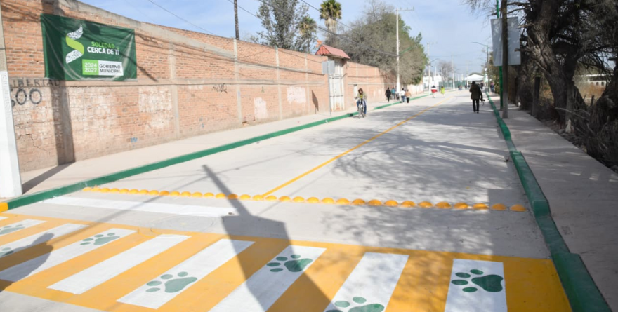 CON CONCRETO HIDRÁULICO RENUEVA AVENIDA LIBERTAD EN EL MORRO