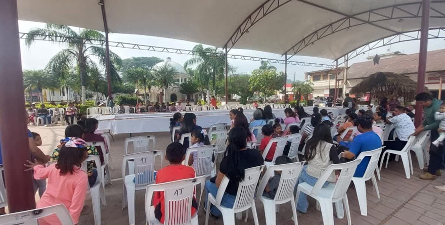 Matlapa brinda a la gente  servicio médico gratuito