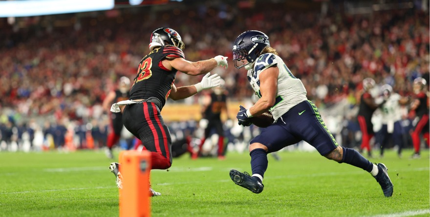 SEATTLE DERROTA A SAN FRANCISCO Y LOGRA LA CIMA DE LA NFC
