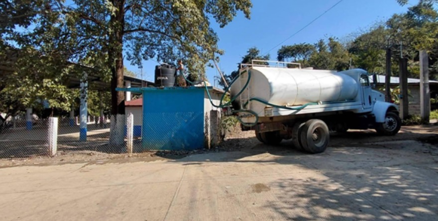 Suspensión temporal de agua potable