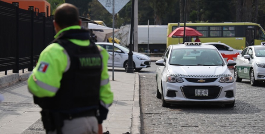 Reubican a taxis en el Centro Histórico