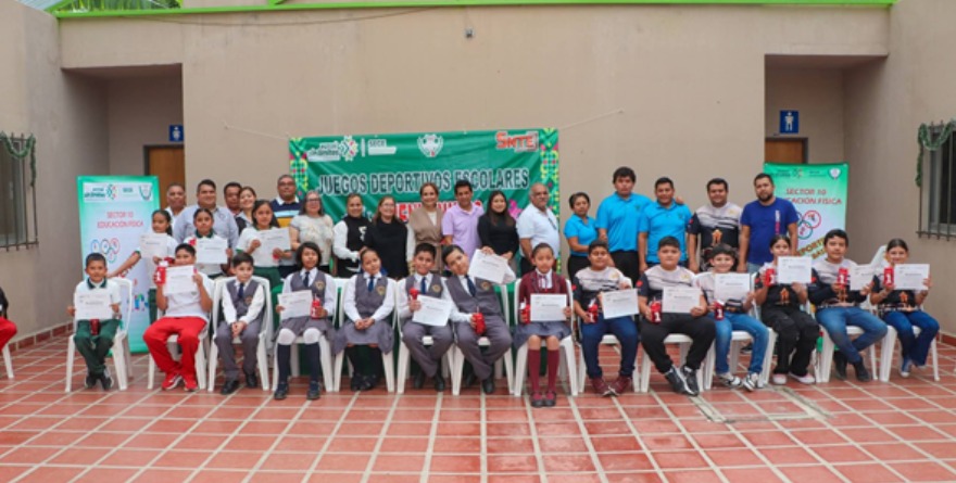 Reconocen talento en juegos escolares