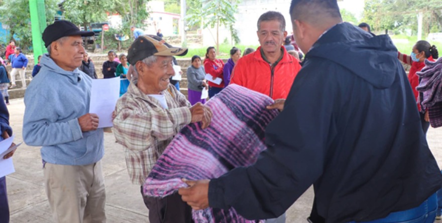 Por frío refuerzan apoyo comunitario